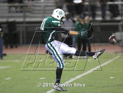 Thumbnail 1 in Eastside Catholic vs. Oceanside (2015 SoCal Honor Bowl) photogallery.