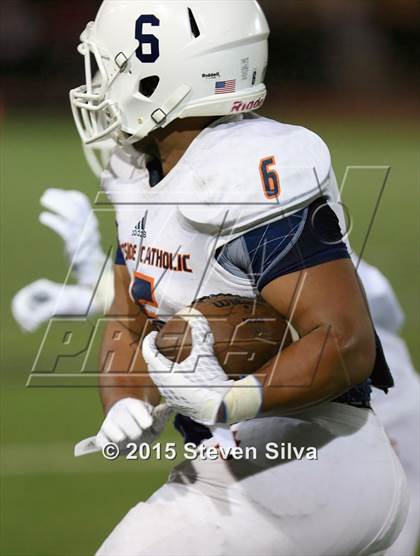 Thumbnail 2 in Eastside Catholic vs. Oceanside (2015 SoCal Honor Bowl) photogallery.