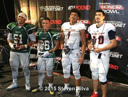 Thumbnail 1 in Eastside Catholic vs. Oceanside (2015 SoCal Honor Bowl) photogallery.