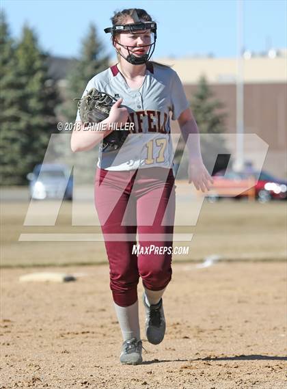 Thumbnail 3 in Bemidji vs Denfeld photogallery.