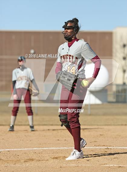 Thumbnail 3 in Bemidji vs Denfeld photogallery.