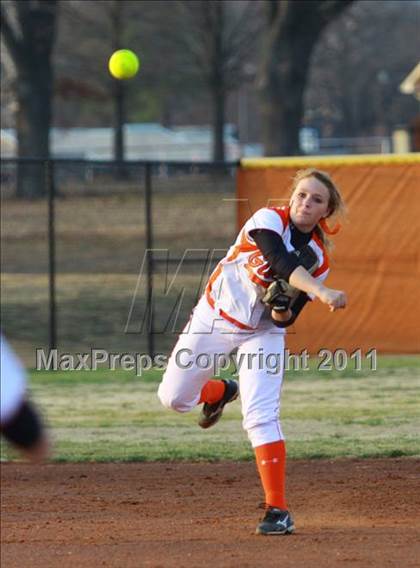 Thumbnail 2 in Gilmer @ Mineola photogallery.