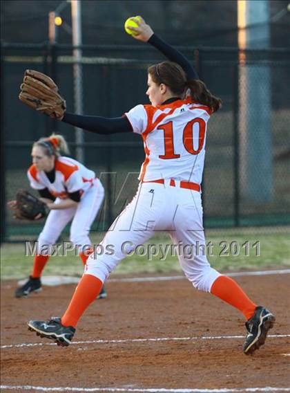 Thumbnail 1 in Gilmer @ Mineola photogallery.