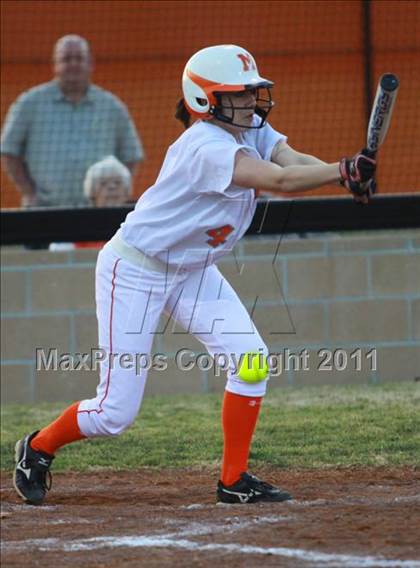 Thumbnail 1 in Gilmer @ Mineola photogallery.
