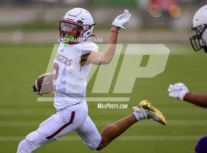 Thumbnail 1 in Timber Creek @ Keller Central photogallery.