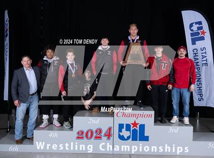 Thumbnail 2 in UIL 5A/6A State Championships - Awards photogallery.