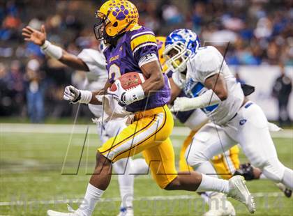 Thumbnail 3 in  Karr vs East Jefferson (LHSAA 4A Final) photogallery.