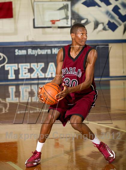 Thumbnail 2 in Bellaire vs Pearland (McDonald's Texas Invitational) photogallery.