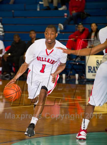 Thumbnail 2 in Bellaire vs Pearland (McDonald's Texas Invitational) photogallery.