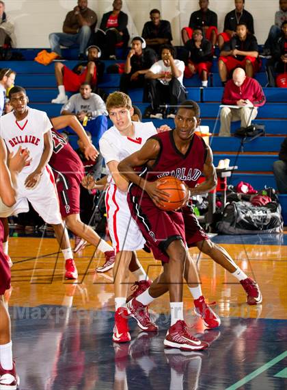 Thumbnail 2 in Bellaire vs Pearland (McDonald's Texas Invitational) photogallery.