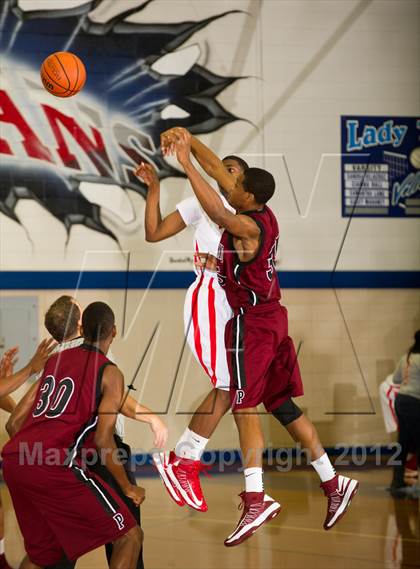 Thumbnail 1 in Bellaire vs Pearland (McDonald's Texas Invitational) photogallery.
