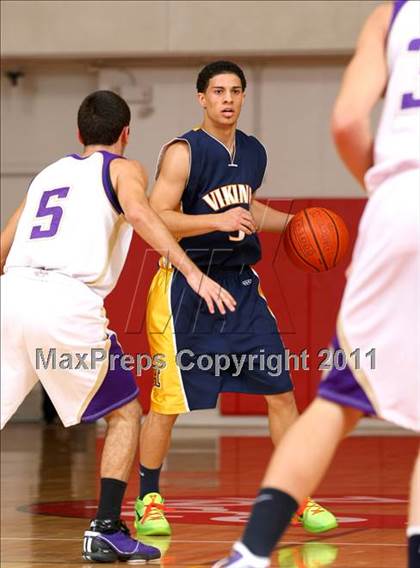 Thumbnail 3 in Campbell Hall vs. Valencia (War on the Floor Extravaganza) photogallery.