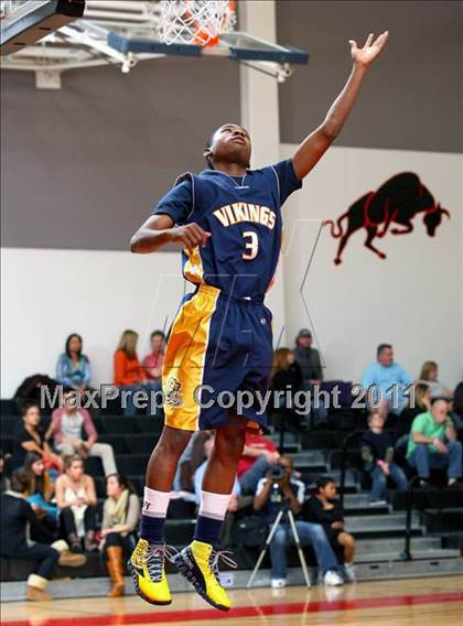 Thumbnail 3 in Campbell Hall vs. Valencia (War on the Floor Extravaganza) photogallery.