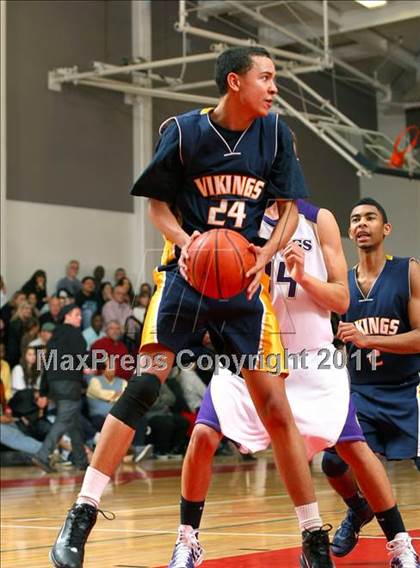 Thumbnail 1 in Campbell Hall vs. Valencia (War on the Floor Extravaganza) photogallery.