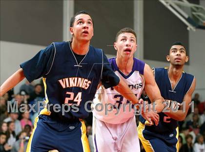 Thumbnail 3 in Campbell Hall vs. Valencia (War on the Floor Extravaganza) photogallery.