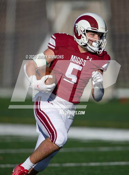 Thumbnail 1 in Union @ MICDS (MSHSAA Class 4 Semifinal) photogallery.