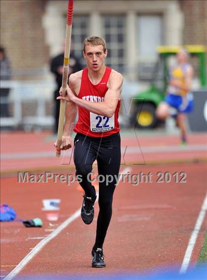 Thumbnail 1 in Penn Relays (Pole Vault) photogallery.