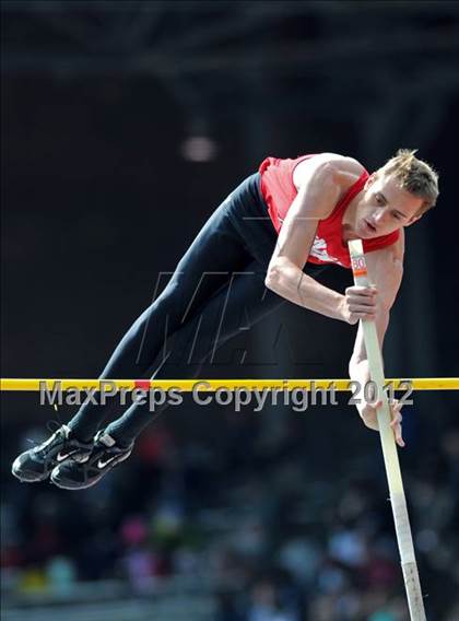 Thumbnail 3 in Penn Relays (Pole Vault) photogallery.