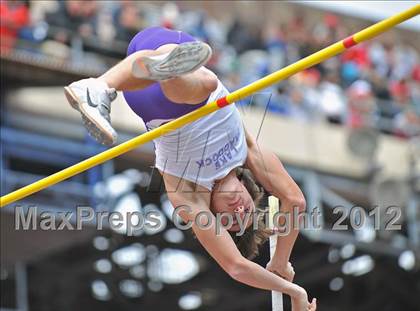 Thumbnail 2 in Penn Relays (Pole Vault) photogallery.