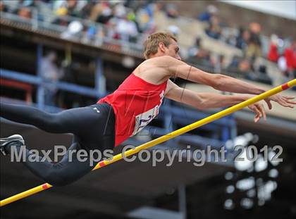 Thumbnail 3 in Penn Relays (Pole Vault) photogallery.
