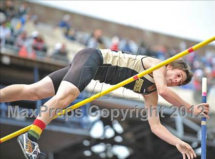 Thumbnail 2 in Penn Relays (Pole Vault) photogallery.