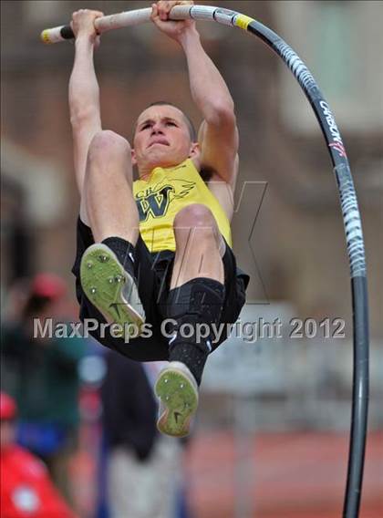 Thumbnail 3 in Penn Relays (Pole Vault) photogallery.