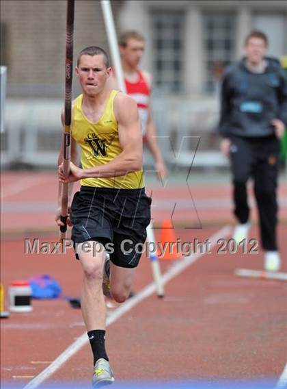Thumbnail 2 in Penn Relays (Pole Vault) photogallery.