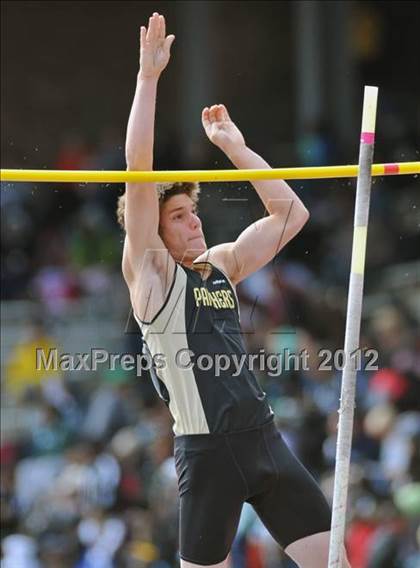 Thumbnail 2 in Penn Relays (Pole Vault) photogallery.