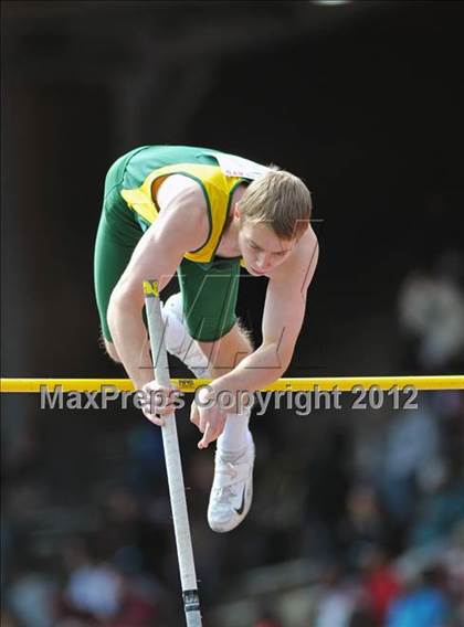 Thumbnail 3 in Penn Relays (Pole Vault) photogallery.