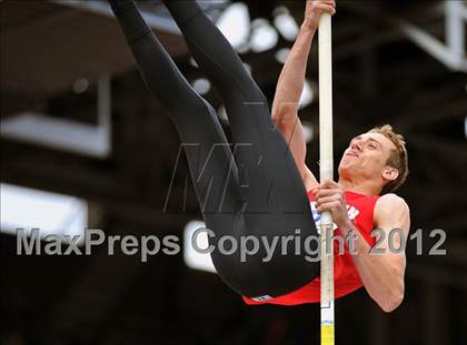 Thumbnail 1 in Penn Relays (Pole Vault) photogallery.