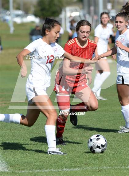 Thumbnail 2 in Mater Dei @ Orange Lutheran photogallery.