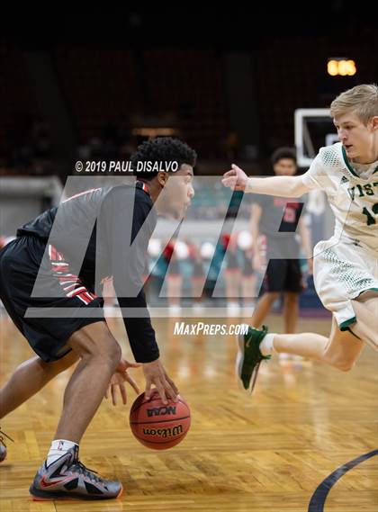 Thumbnail 3 in Rangeview vs. Mountain Vista (CHSAA 5A Final Four) photogallery.