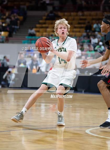 Thumbnail 2 in Rangeview vs. Mountain Vista (CHSAA 5A Final Four) photogallery.