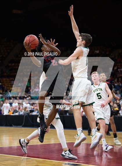 Thumbnail 3 in Rangeview vs. Mountain Vista (CHSAA 5A Final Four) photogallery.