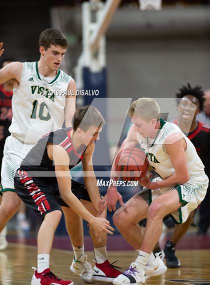 Thumbnail 3 in Rangeview vs. Mountain Vista (CHSAA 5A Final Four) photogallery.