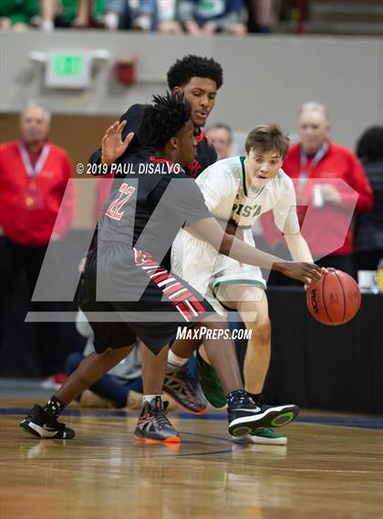 Thumbnail 2 in Rangeview vs. Mountain Vista (CHSAA 5A Final Four) photogallery.