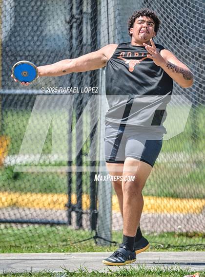 Thumbnail 2 in Panther Relays (Discus) photogallery.