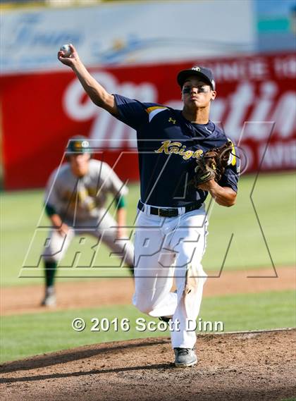Thumbnail 2 in Menlo School vs Capuchino (CIF CCS D2 Semifinal) photogallery.