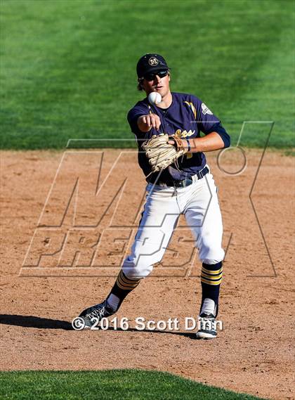 Thumbnail 1 in Menlo School vs Capuchino (CIF CCS D2 Semifinal) photogallery.