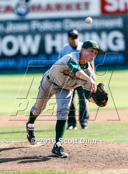 Thumbnail 1 in Menlo School vs Capuchino (CIF CCS D2 Semifinal) photogallery.