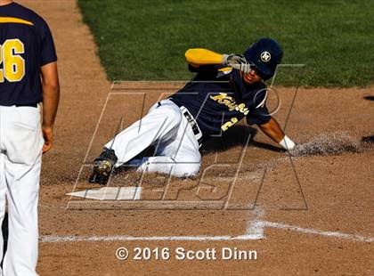 Thumbnail 2 in Menlo School vs Capuchino (CIF CCS D2 Semifinal) photogallery.