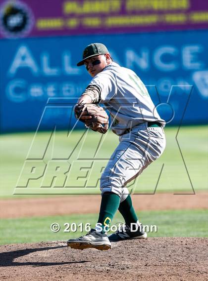 Thumbnail 2 in Menlo School vs Capuchino (CIF CCS D2 Semifinal) photogallery.
