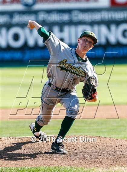 Thumbnail 1 in Menlo School vs Capuchino (CIF CCS D2 Semifinal) photogallery.