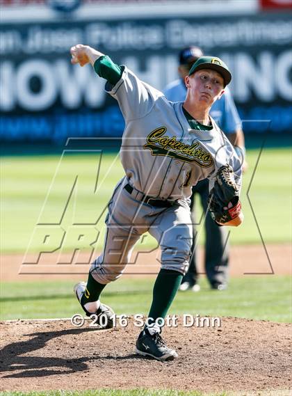 Thumbnail 3 in Menlo School vs Capuchino (CIF CCS D2 Semifinal) photogallery.