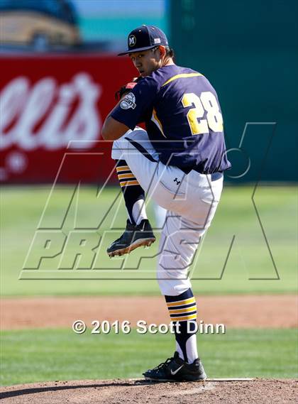 Thumbnail 1 in Menlo School vs Capuchino (CIF CCS D2 Semifinal) photogallery.
