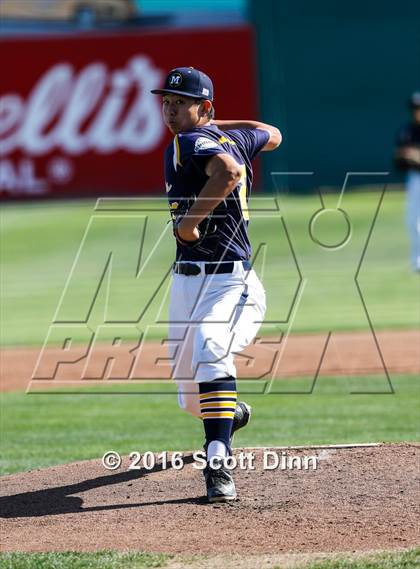 Thumbnail 1 in Menlo School vs Capuchino (CIF CCS D2 Semifinal) photogallery.
