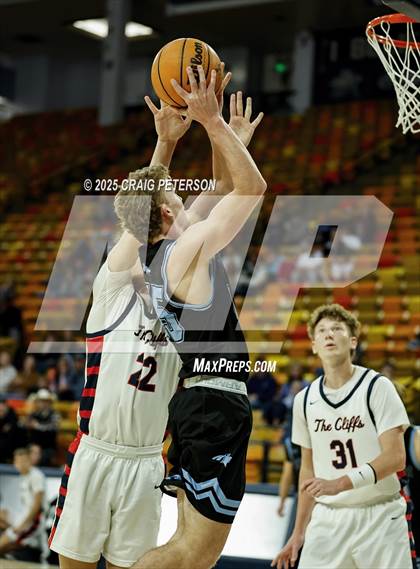 Thumbnail 1 in Crimson Cliffs @ Sky View photogallery.