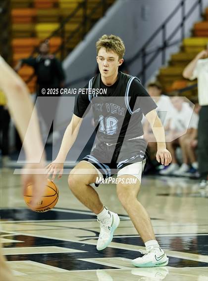 Thumbnail 3 in Crimson Cliffs @ Sky View photogallery.