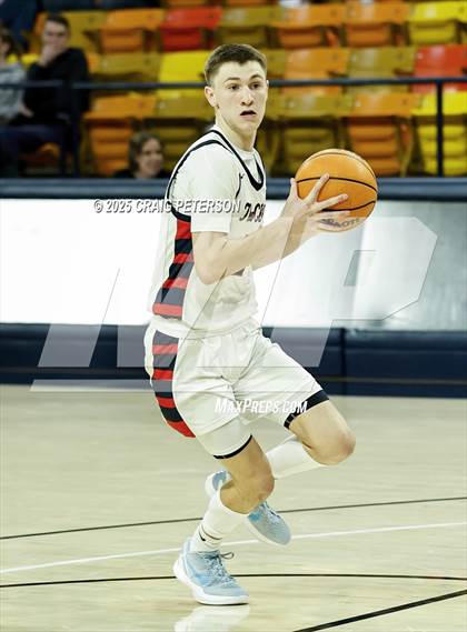 Thumbnail 3 in Crimson Cliffs @ Sky View photogallery.