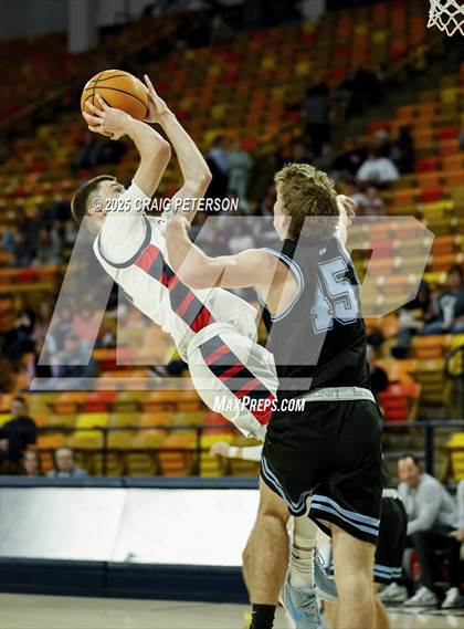 Thumbnail 1 in Crimson Cliffs @ Sky View photogallery.